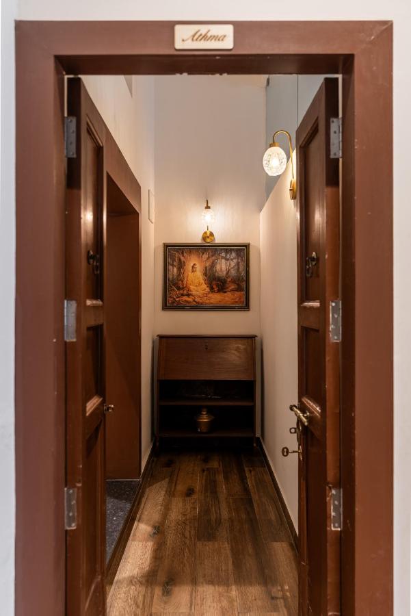 Athma Room