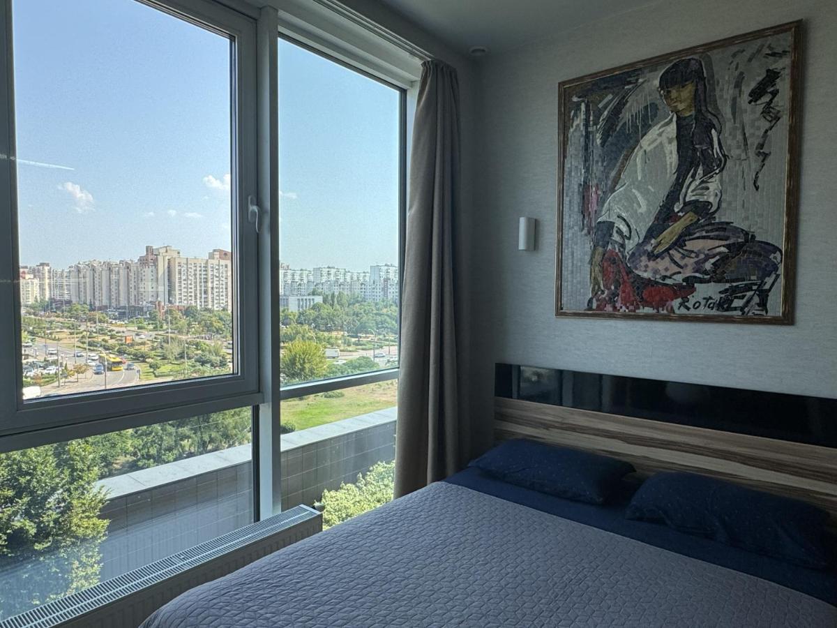 Apartment SMART PLAZA OBOLON - B&B Kyiv