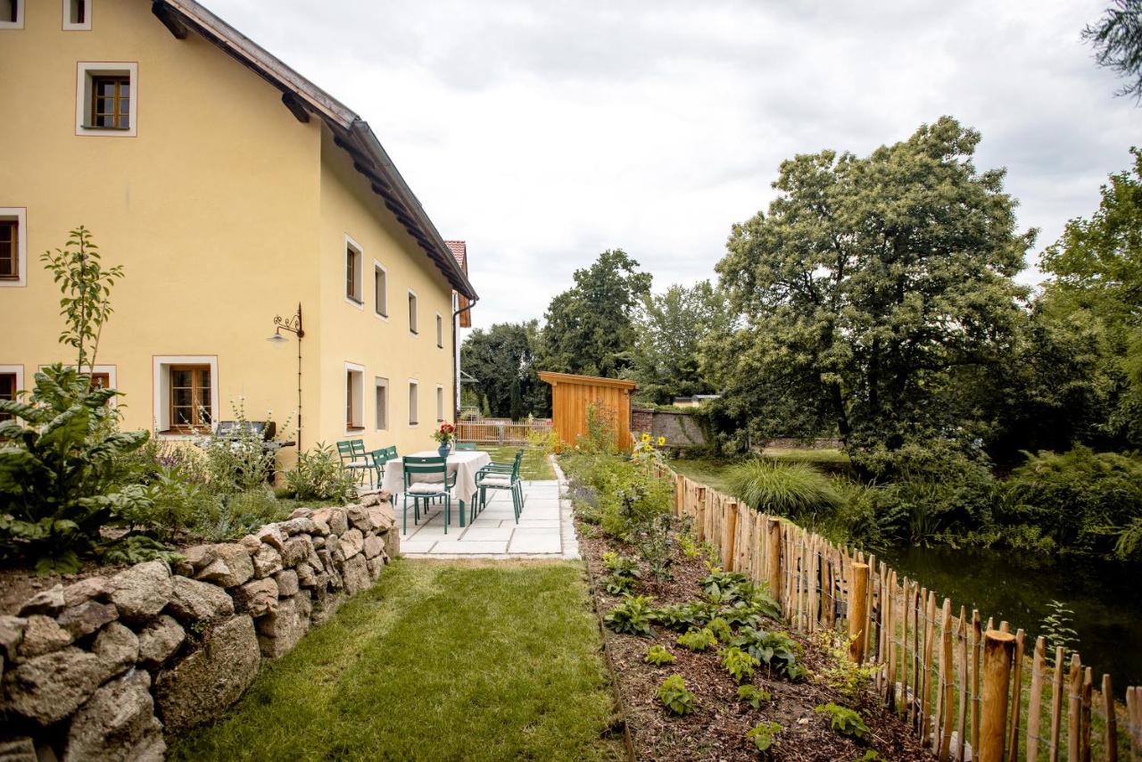 Historisches Baderhaus mit eigenem Saunauhaus - B&B Roding