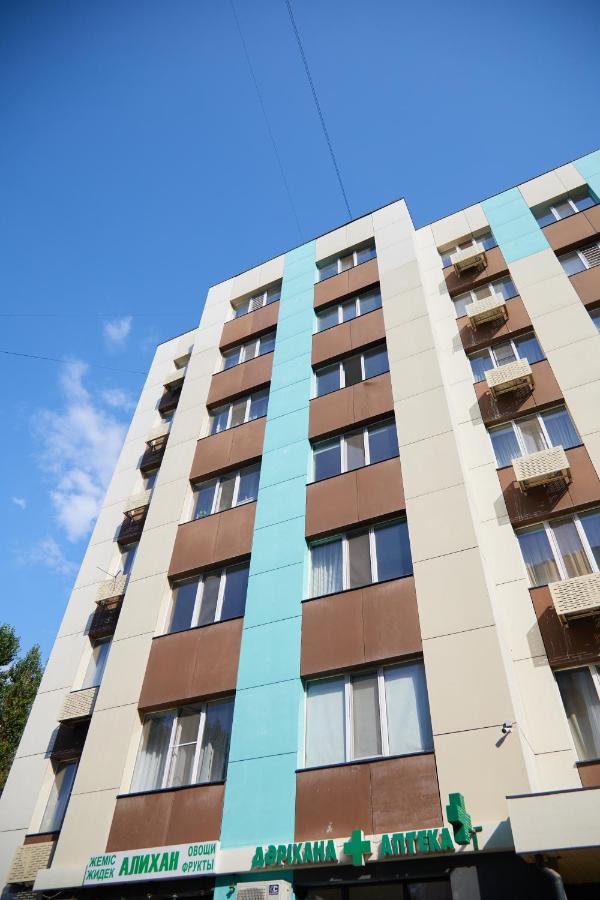 Апартаменты ЖК Altyn City рядом с аэропортом АС 42 - Chambres d'hôtes Almaty
