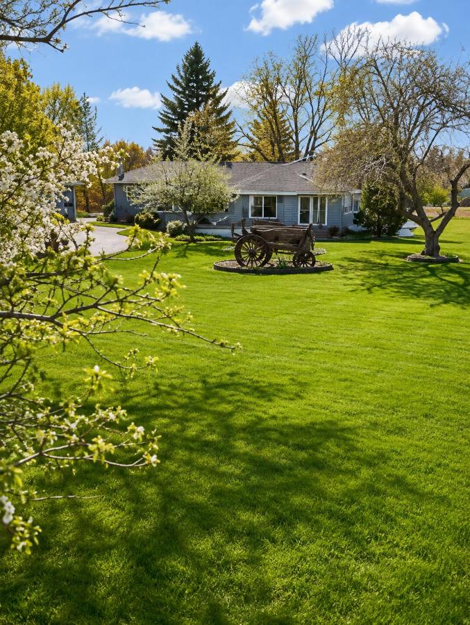 Tranquility Base - Family Fun Modern Farm House - B&B Dalton Gardens