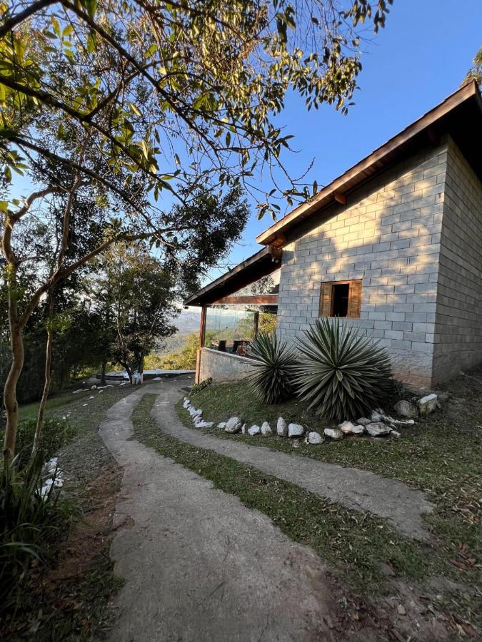 Chacara Maripas na montanha em Mairiporã - B&B Mairiporã