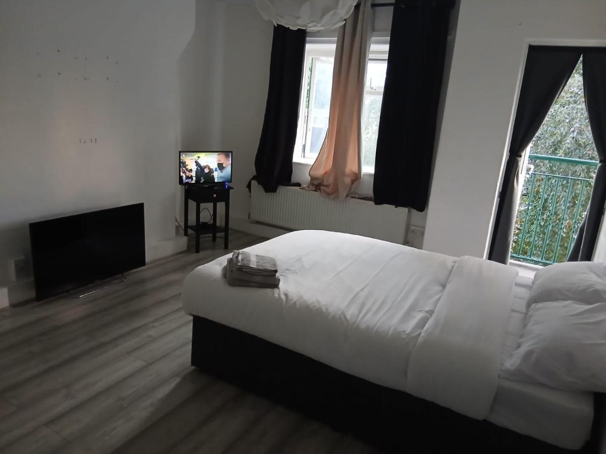Avery Hill Short Stay Apartment - Bed and Breakfast Welling