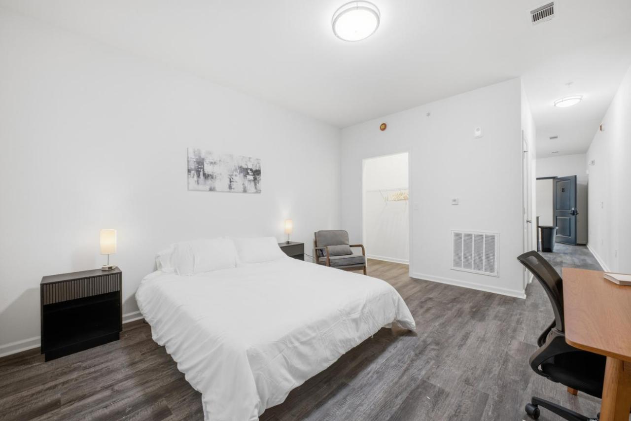 Silver Comet Motel Modern Boutique Suite - Bed and Breakfast Cedartown