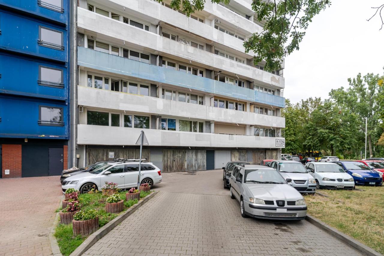Piastów Homely Apartment by BookingHost - Chambres d'hôtes Katowice