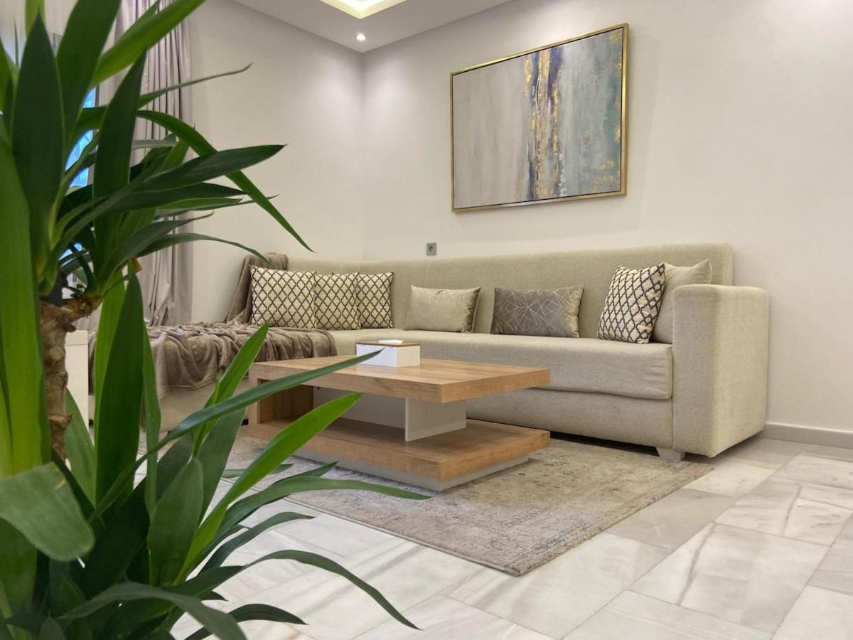 New 2025 Apartment - Malls, Beach & Train Station - Families Only - B&B Tánger