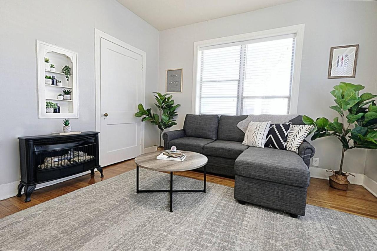 Relaxing 1 BR near Lower Greenville Free Parking - B&B Dallas
