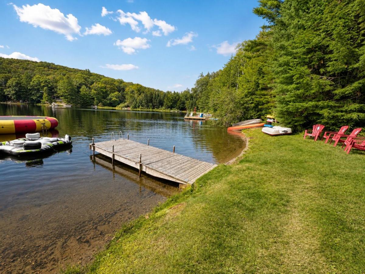 Cozy Lakefront Cottage Fireplace ATV Trails - B&B Cardiff
