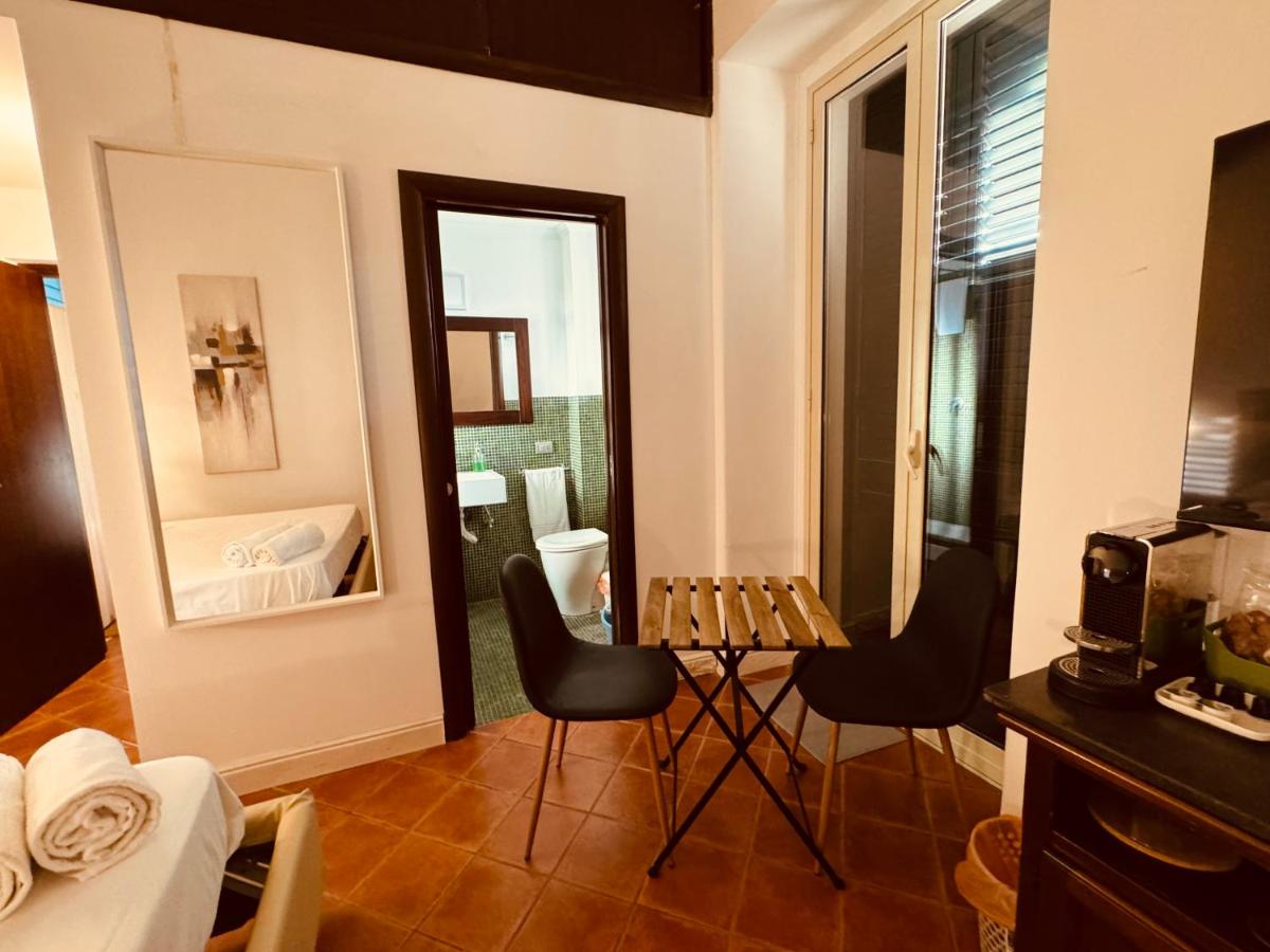Eureka Swim Apartment Fronte Mare - Bed and Breakfast Catania