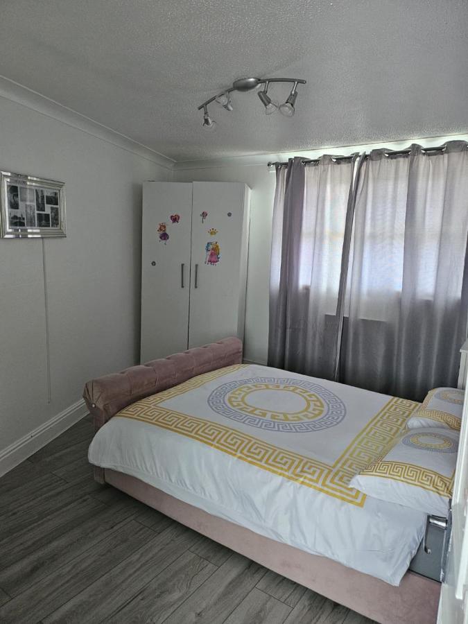 The Willows House Comfortable Single Room - B&B Lower Clopton
