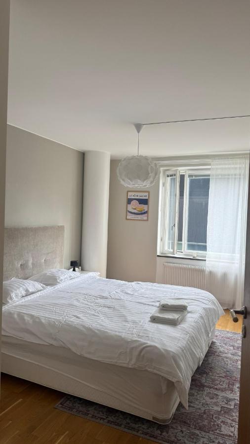 Furnished 2 bedroom apartment with a balcony in the heart of Sundbyberg - B&B Sundbyberg