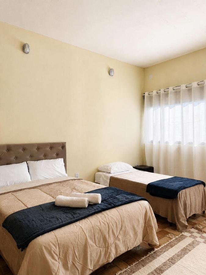 Chambre Triple avec Salle de Bains Privative