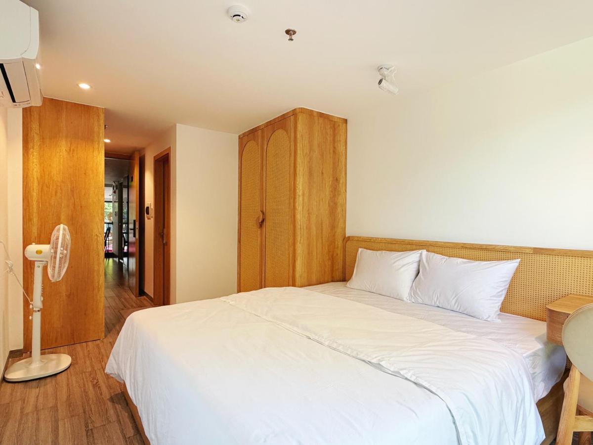 201 - La Van Residence - Peaceful Studio Garden View - B&B Da Nang