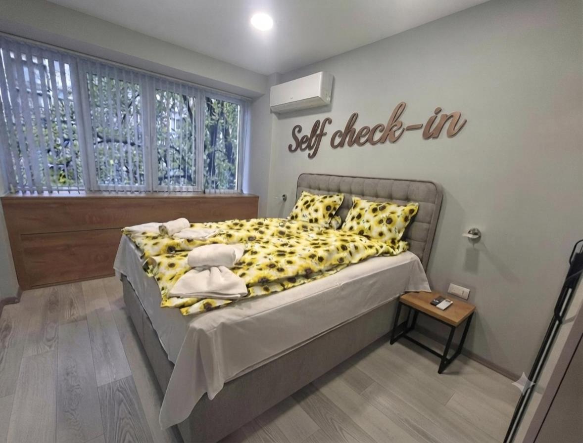 Number 1 - B&B Rousse