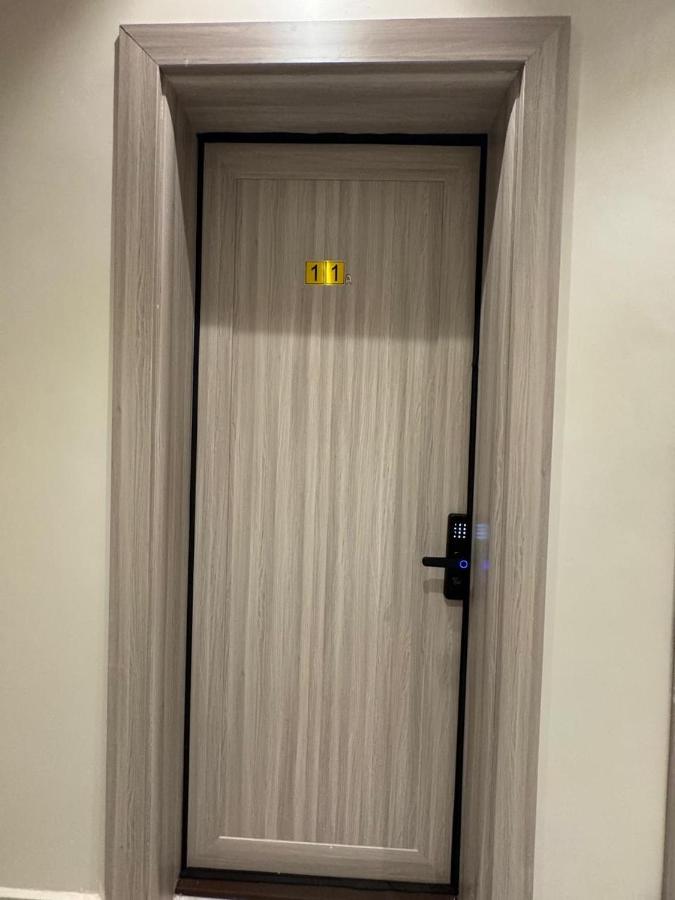 غرفة و صالة الحمراء - One bedroom and a living room - B&B Al ‘Azīzīyah