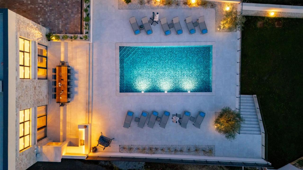 Villa Lithos by Villas Guide - Chambres d'hôtes Radetići