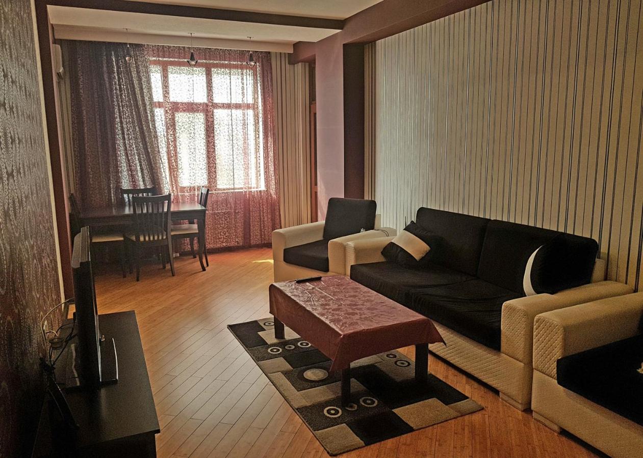 B&B Bakoe - Apartment on MirQasimov st.29 - Bed and Breakfast Bakoe