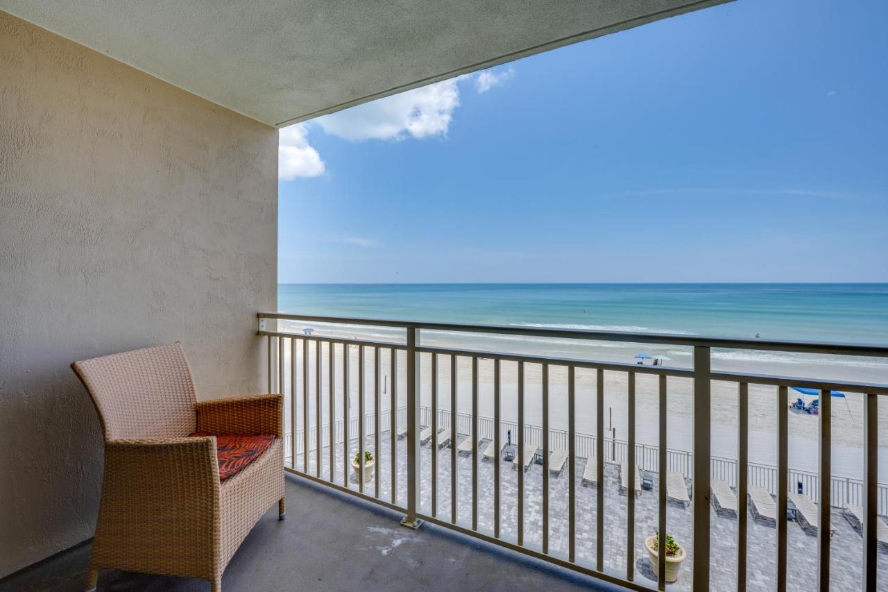 Oceanfront Gem - Walk to Daytona Beach Pier! - Chambres d'hôtes Daytona Beach