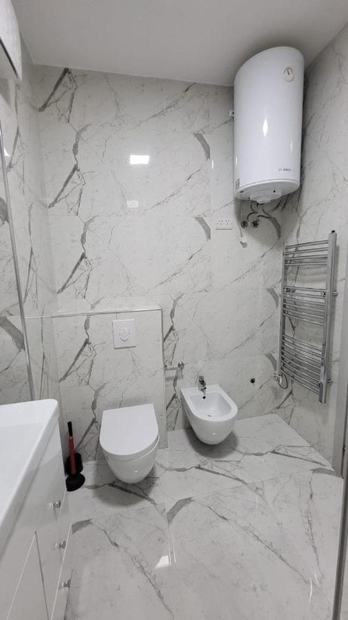 Zoo Garden Residence Apartment - B&B Tirana