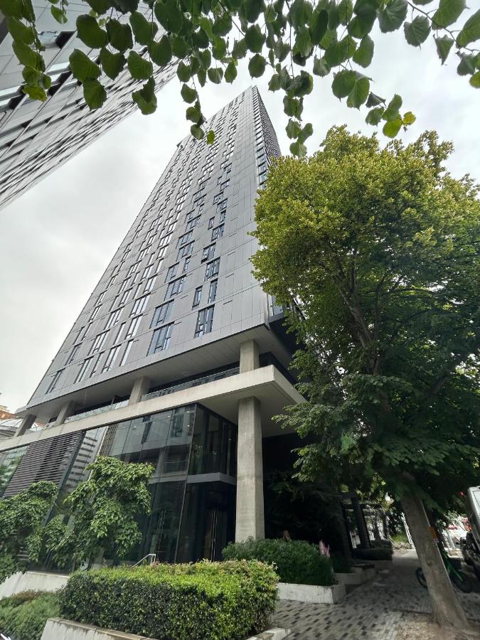7th Ave Downtown Luxury Apt with Spectacular Rooftop View - B&B Seattle