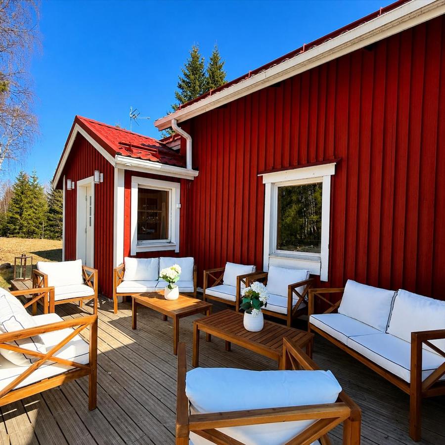 Private beach, hot tub and oceanfront villa - B&B Oulu