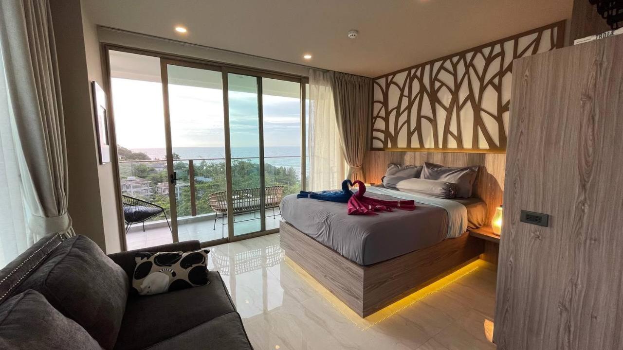 Kamala Sea & Mountain View Suite 1BR with Balcony - B&B Kamala Beach