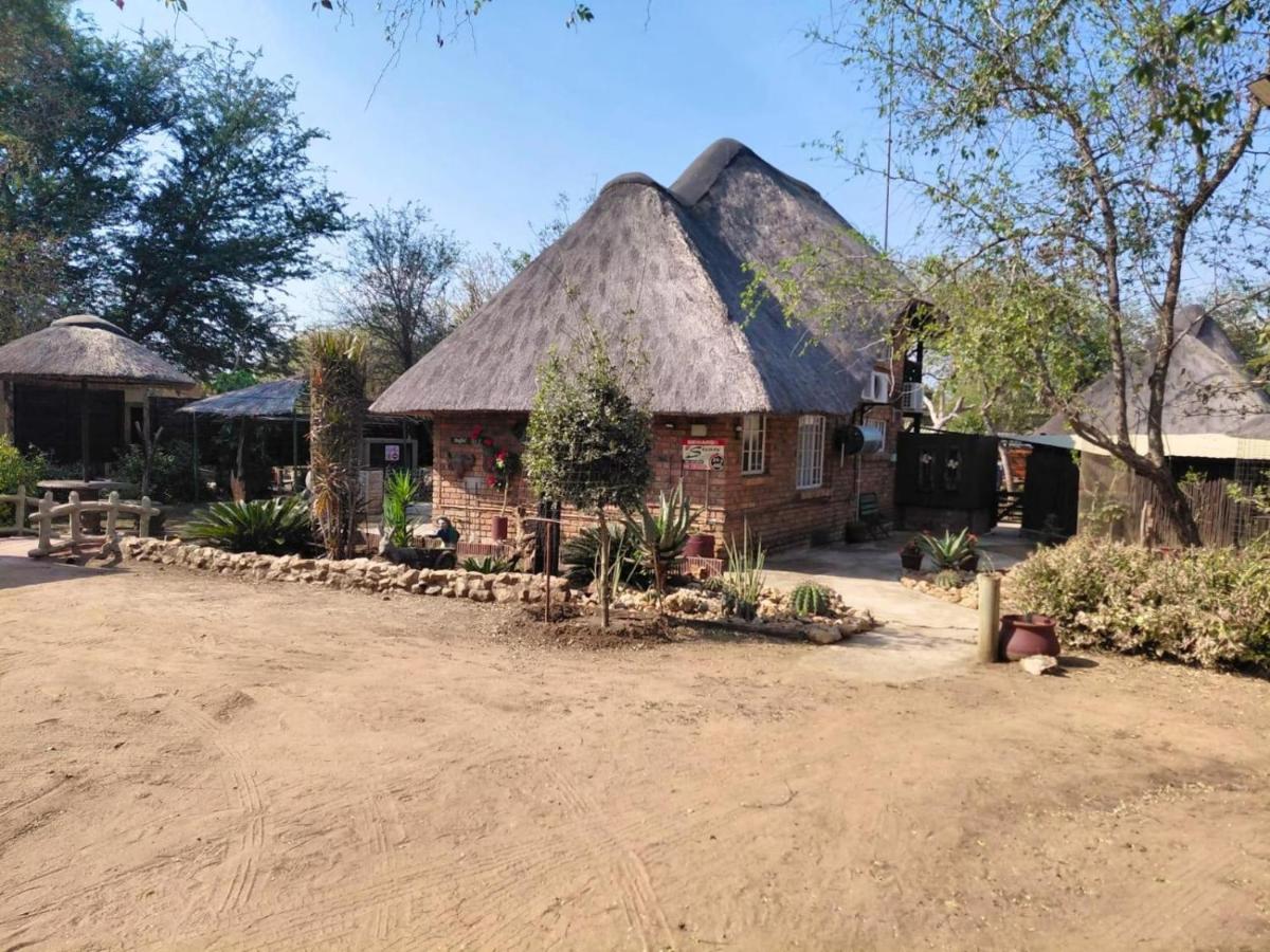 Buffalo Chalets - B&B Marloth Park