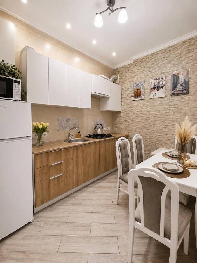 ZONEofCOMFORT 2-Bedroom in City Center - B&B Chernivtsi