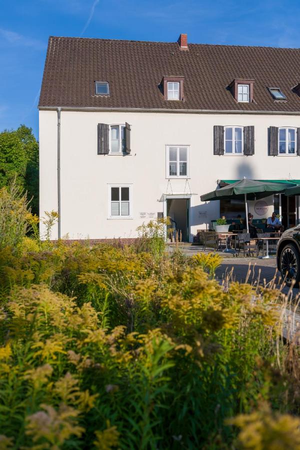 Stilvolles Apartment in stadtnähe-Parkplatz- 4 Personen- Balkon - B&B Wolfsburgo