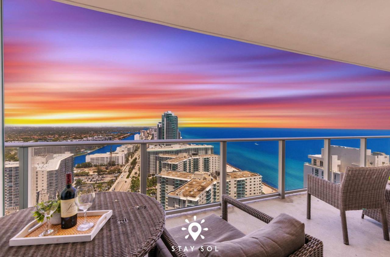 Insane Ocean View Balcony Beachfront Resort Pool - Chambres d'hôtes Hollywood