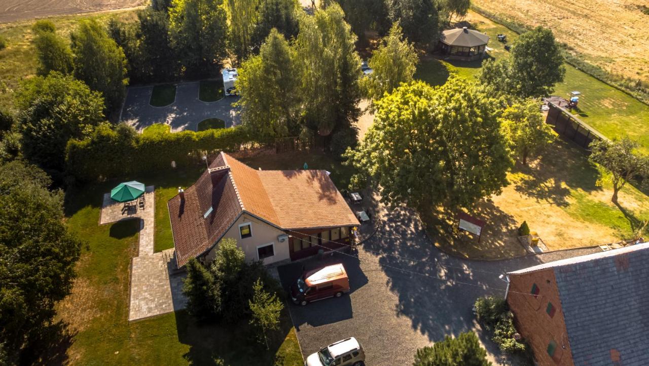 Apartament Camping Mirsk - B&B Giebułtów
