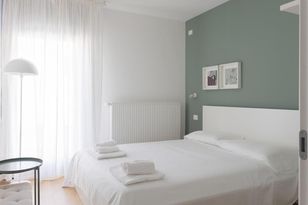 Private Parking - Manzoni Apartments - Ferienwohnung Udine