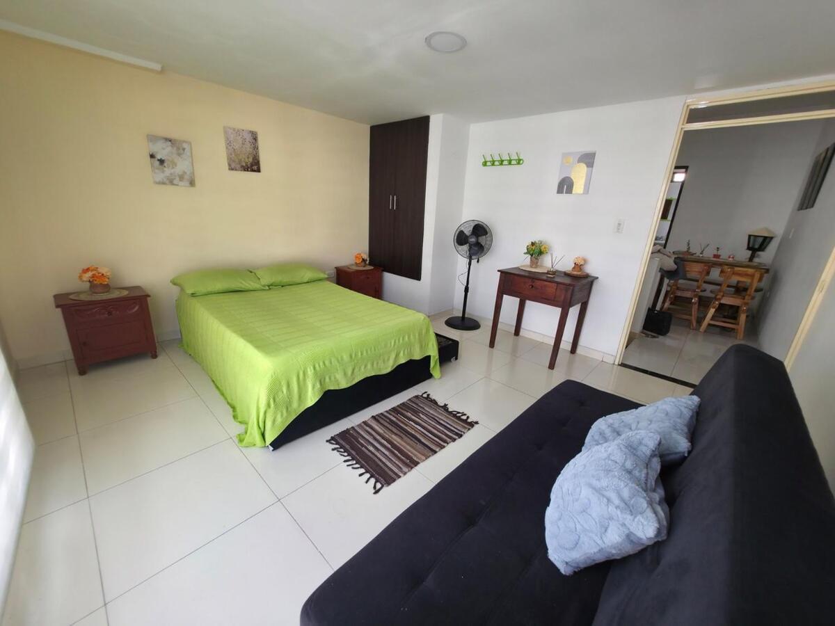 Apartaestudio acogedor en Calarcá, Eje Cafetero - Chambres d'hôtes Calarcá