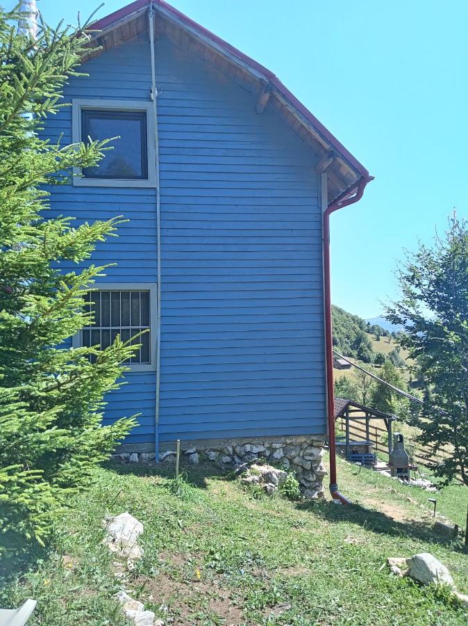 Independent Chalet - Chambres d'hôtes Șirnea