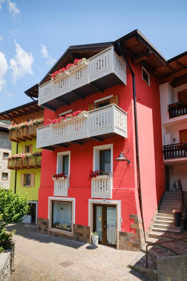Residenza Garibaldi - Cirmolo - Ferienwohnung Molveno