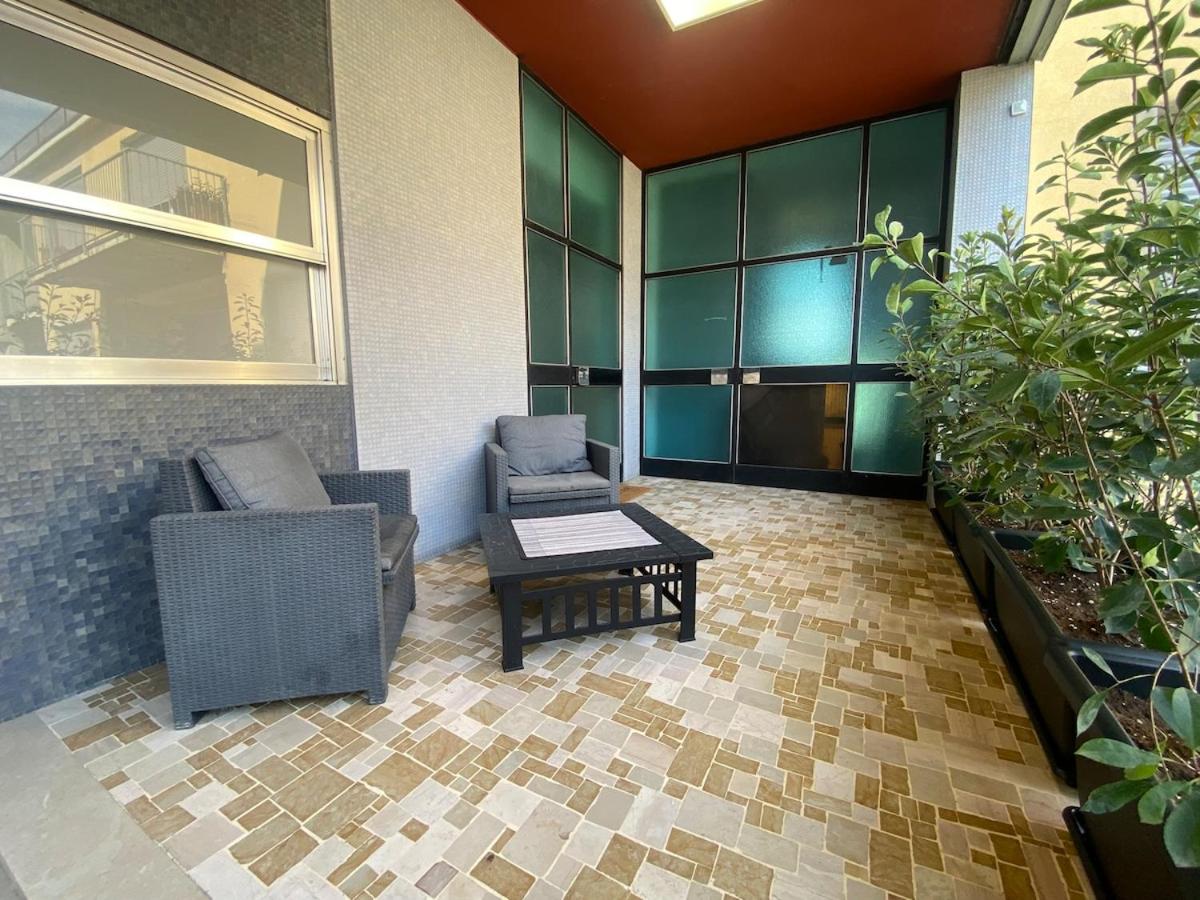 Brianza Living Meda 3 camere Stazione 100 m - B&B Meda