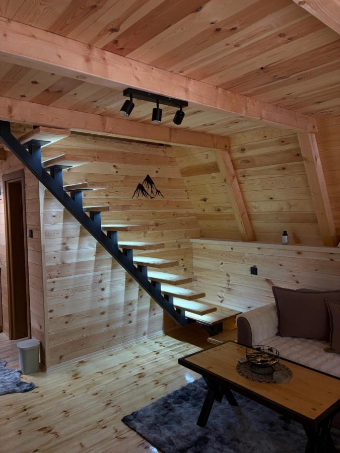 Peak House Komarnica - Bed and Breakfast Šavnik