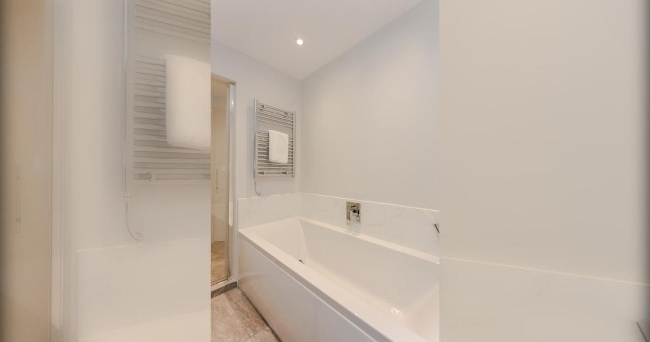 Spacious and Modern Apartment in Pimlico - B&B London