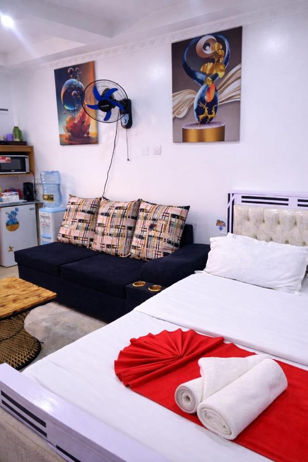 CBD Luxe Studio - Near Westside Mall - B&B Nakuru