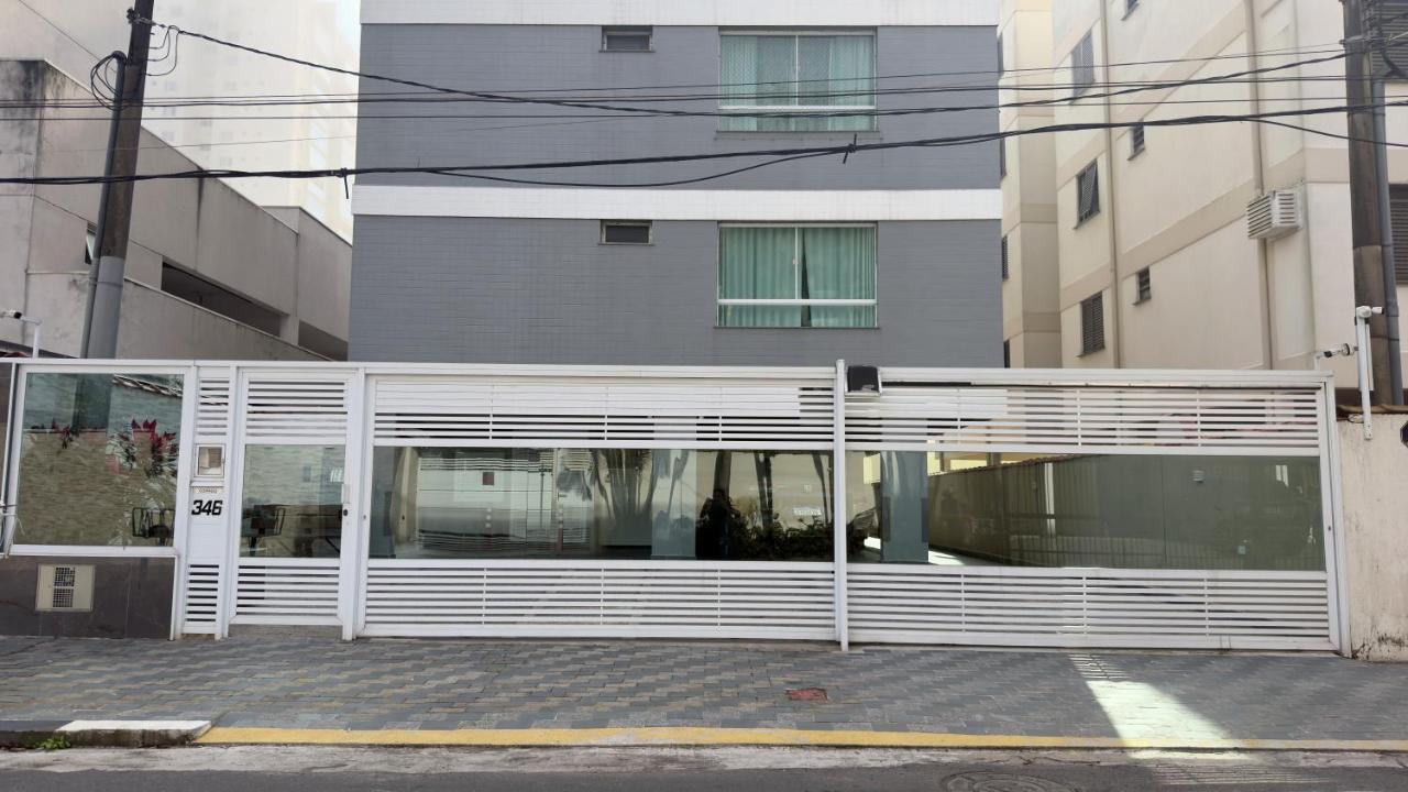 Apto Tombo e Astúrias com garagem - B&B Guarujá