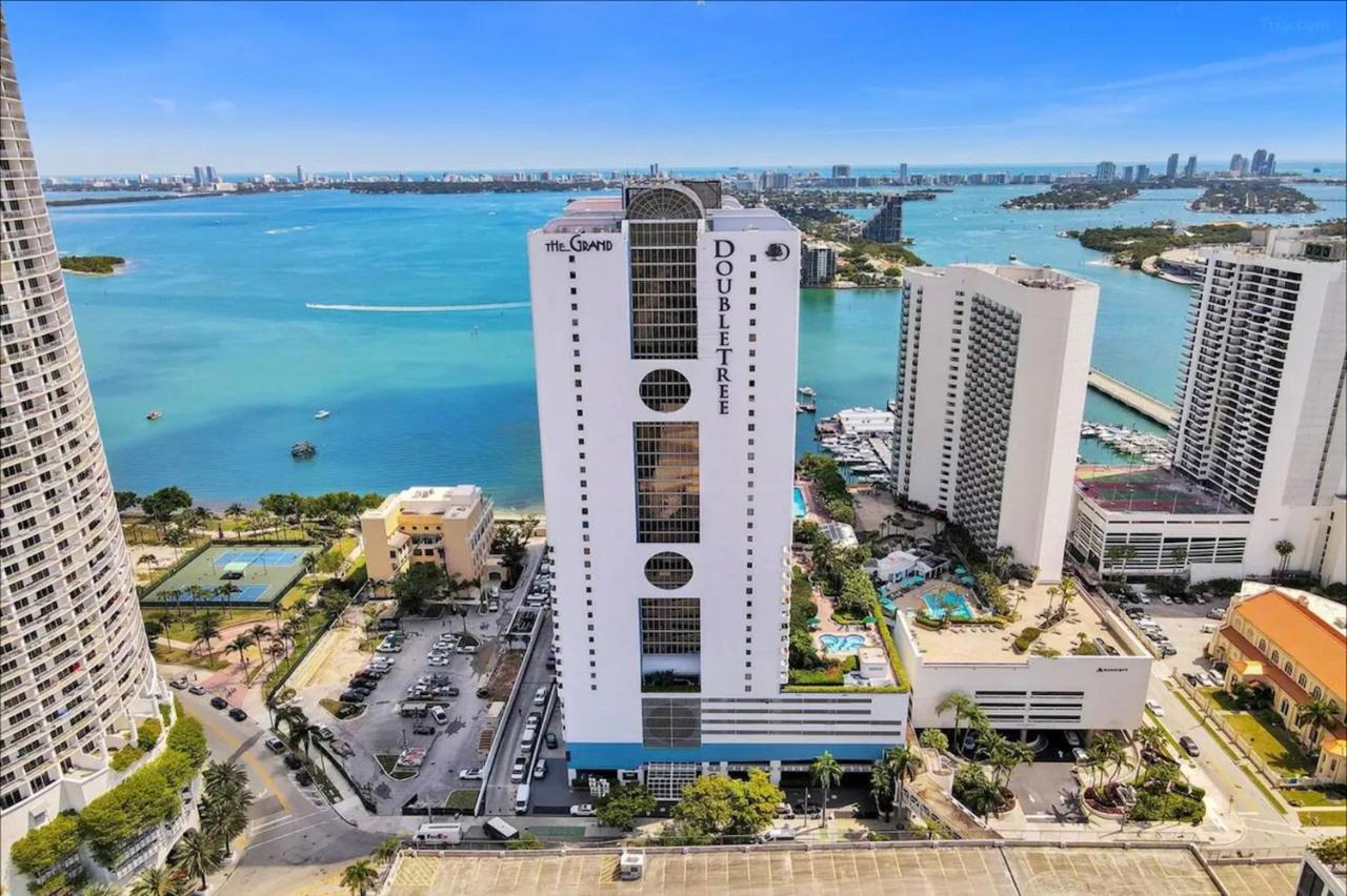 StayCozy Apartments at The Grand - Chambres d'hôtes Miami