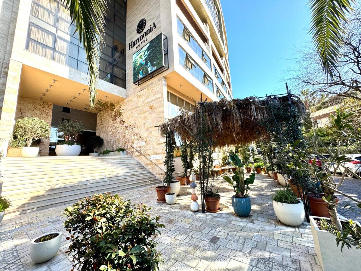 Two-Bedroom Apartment with Terrace and Sea View