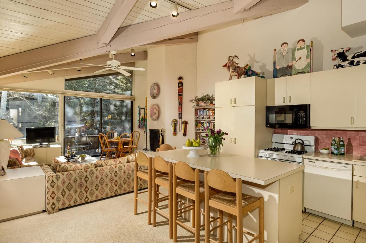 Aspen Alps Apartment #114 - Bed and Breakfast Aspen