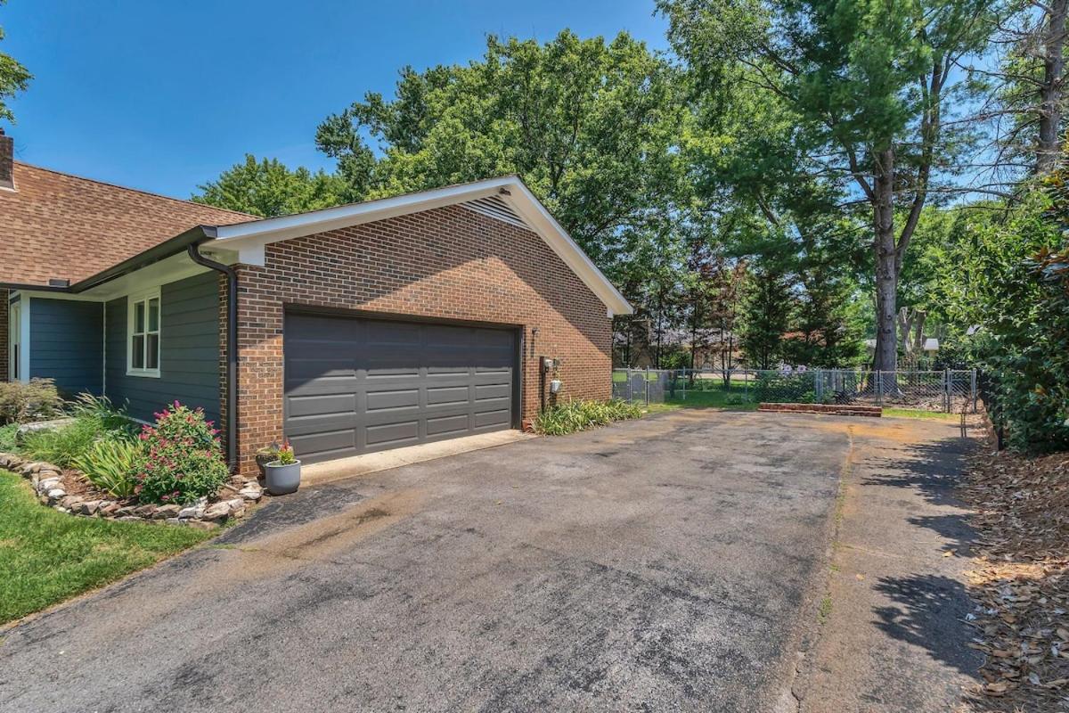 Modern Murfreesboro Retreat Sleeps 8 - B&B Murfreesboro