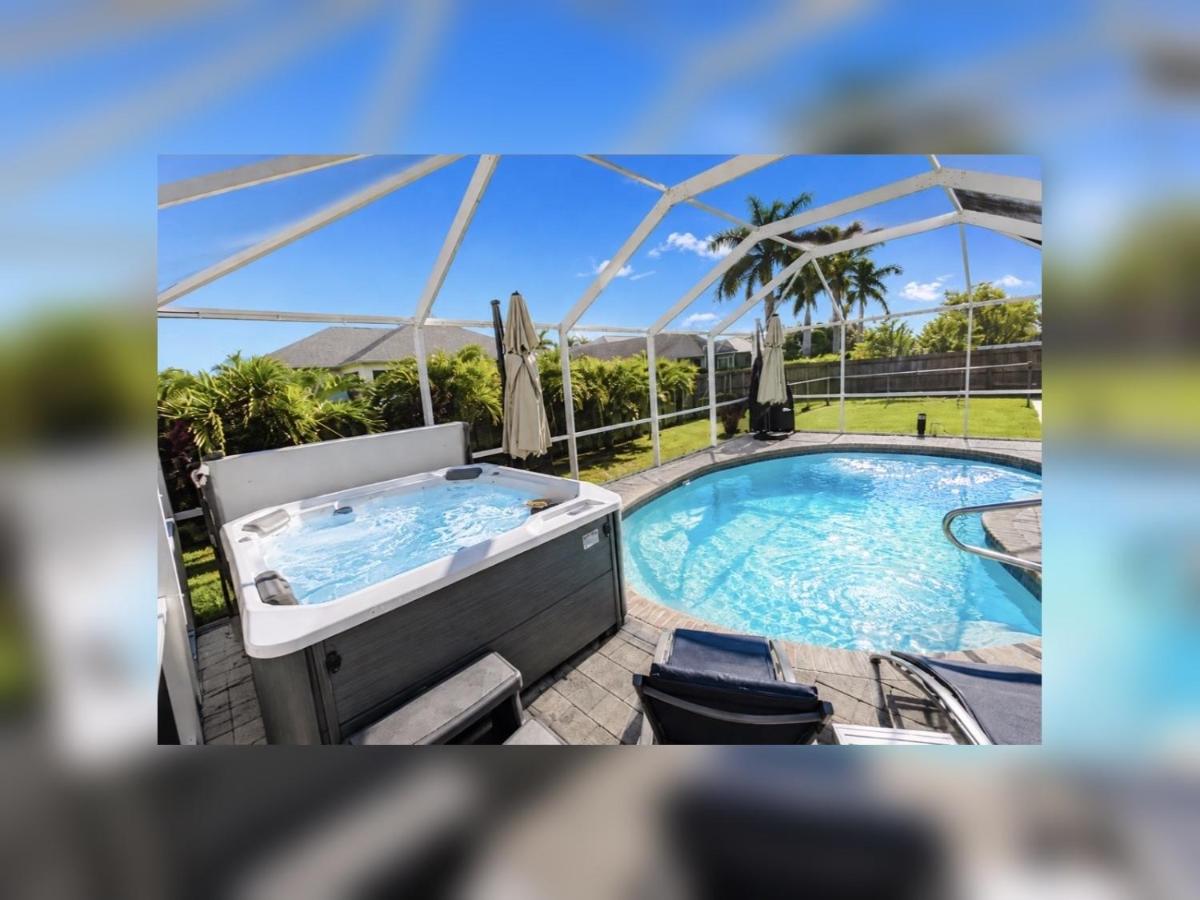 Four Bedrooms Oasis with Heated Pool Private Jacuzzi and Billiards - B&B Cape Coral