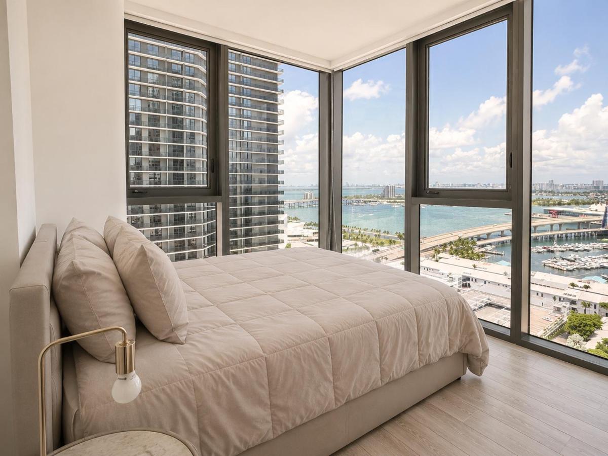 Downtown Miami Biscayne Bayside Condo Near Miami Beach - B&B Miami