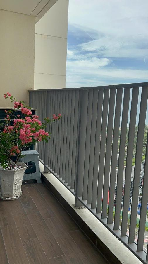 One-Bedroom Apartment - Sea Side