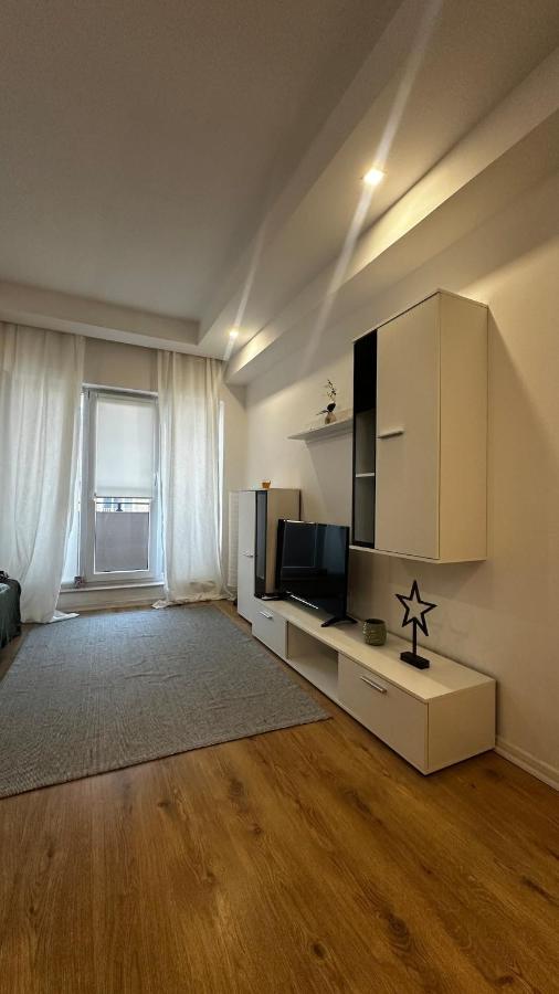 Nook Apartment Cosmopolis - B&B Ştefăneştii de Sus