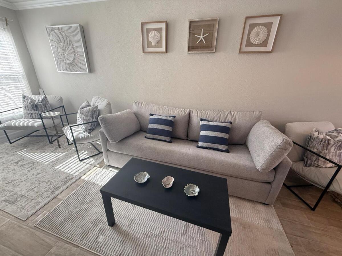 Indian Rocks Beach Condo at Resort - B&B Clearwater Beach