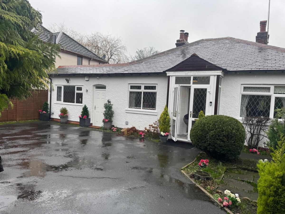 Sleeps2-Studio-NearSolihull-FreeParking - B&B Solihull